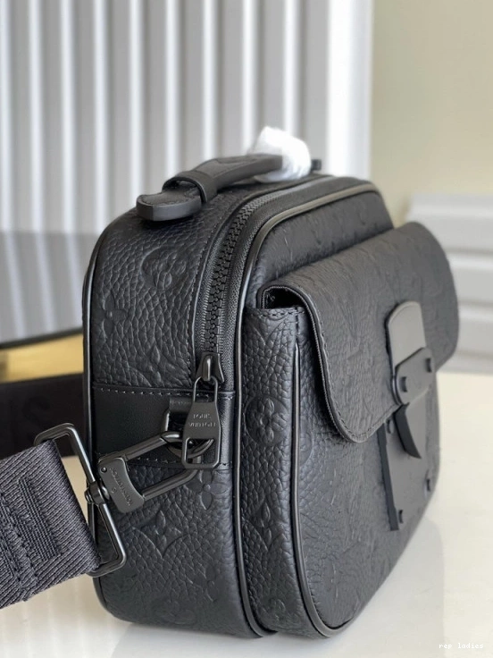 Cheap MESSENGER LOUIS LOCK S VUITTON 0802